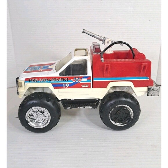 Remco Tuff Ones 1993 Flame Out 4x4 Pickup 12" Fire Truck Toy Vintage Collectible - Picture 2 of 7